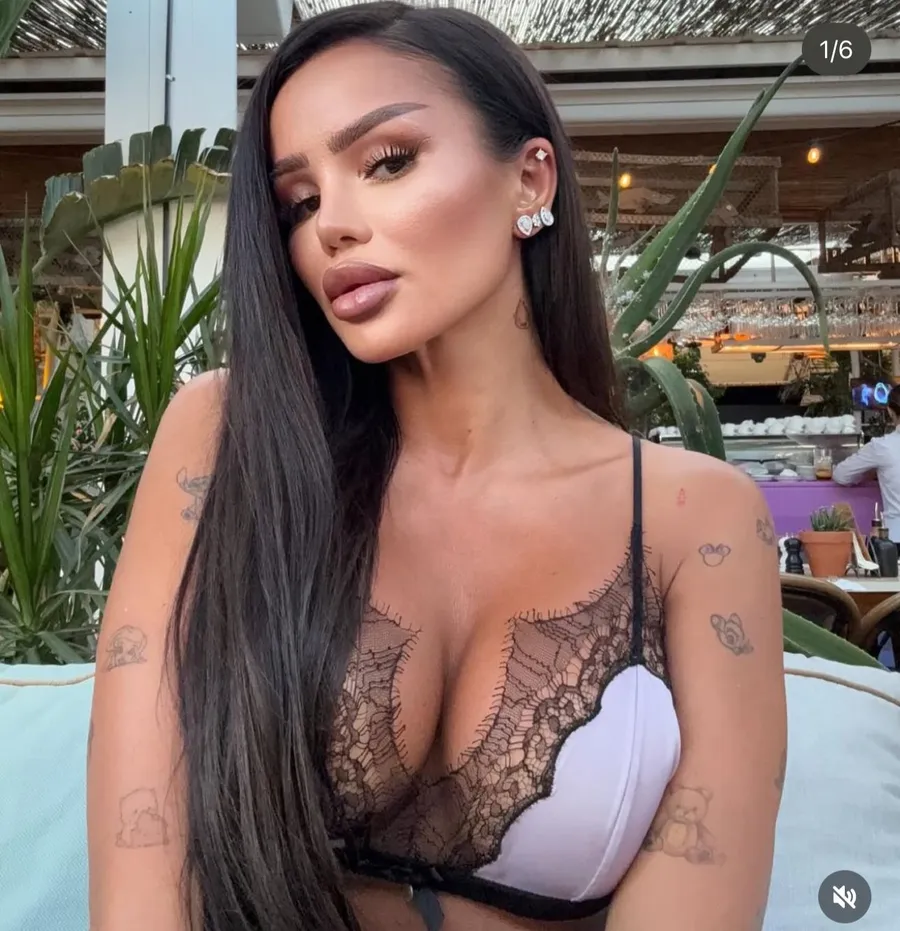 Gabriela a creat o adevărată epidemie de tatuaje. sursă - social media