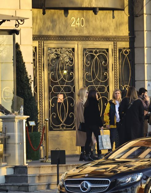 Cum s-a asortat Simona Halep, pentru ieșirea la restaurant (Foto: CANCAN.RO)