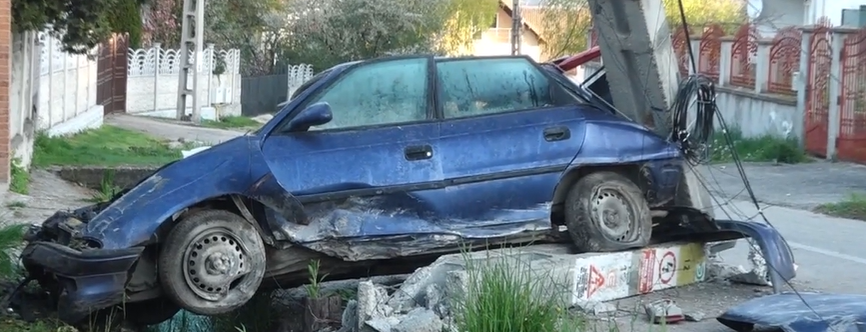 El este Ionuț, fotbalistul care a murit în accidentul din Câmpulung. O fetiță de trei ani a rămas orfană de tată