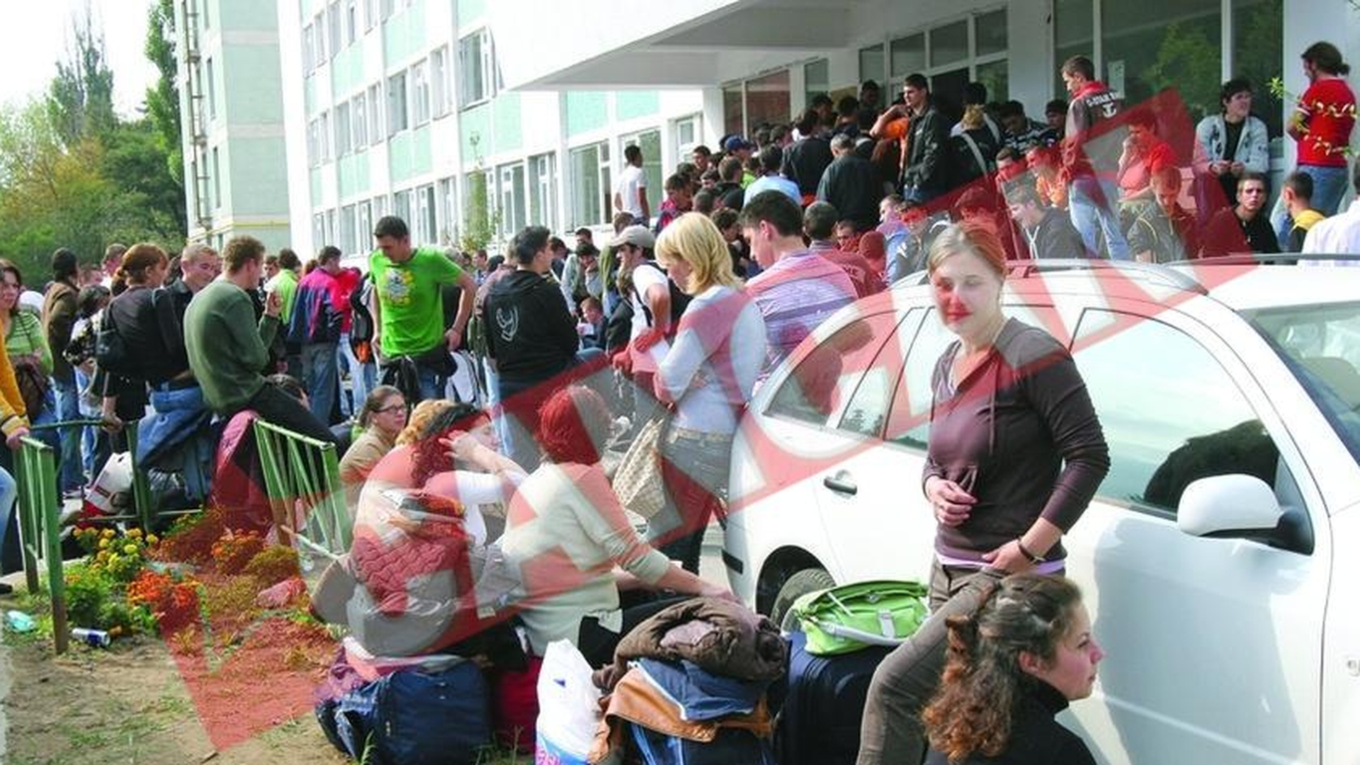 Studentii, umiliti pentru un loc in camin