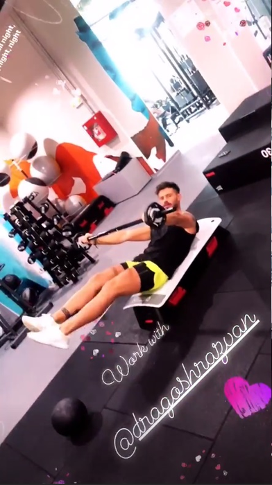 Laurette s-a combinat cu fostul soț al unei vedete de la noi?! Gestul romantic făcut de mulatră în văzul lumii