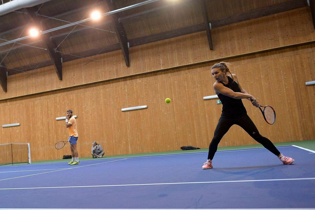 Simona Halep și-a întrerupt antrenamentul de dinaintea turneului din China din cauza unor dureri de spate