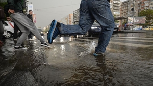 De marți vin vijeliile! Vreme instabilă peste tot în țară + descărcări electrice