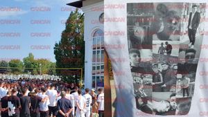 Fotbalistul de 19 ani care a murit în accidentul de la Ploiești, condus pe ultimul drum. Mulțime strânsă pentru Darius, ce a apărut la cimitir