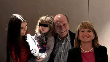 Fiica cea mică a lui Traian Băsescu, cuminte foc de ziua ei! Eba a împlinit 37 de ani, dar nu le-a prezentat părinţilor vreun bărbat