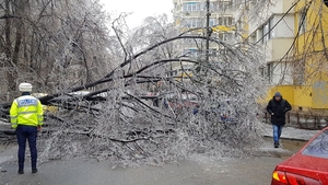 Fenomene meteo foarte periculoase în Capitală. Bucureștenii, sfătuiți să evite deplasările în aceste zile, potrivit meteorologilor Accuweather