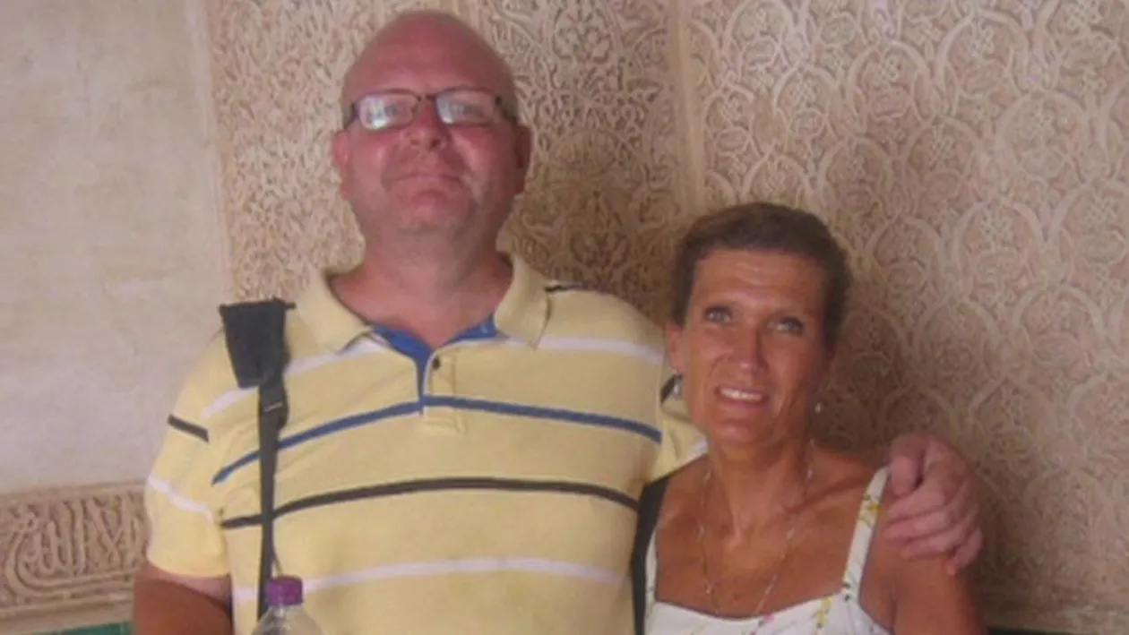 Incredibil! Un cuplu a zburat timp de 15 ore, iar la aterizare a avut parte de surpriza vieții! Unde au ajuns cei doi