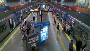 CUPA MONDIALA 2014 - Fortele Armate ale Braziliei au simulat un atac terorist intre doua statii de metrou din Rio de Janeiro