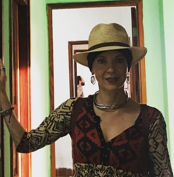 Prima reacţie a celebrei EDITH GONZALEZ, după ce au apărut zvonuri că ar fi pierdut lupta cu cancerul şi ar fi murit