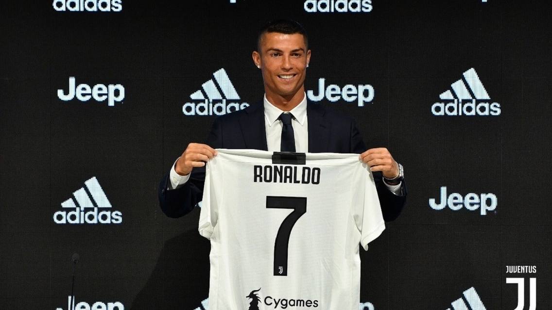 Ronaldo: „Nu am nicio rivalitate cu Messi. El se va bate pentru clubul lui iar eu pentru al meu! Vedem la final cine e mai bun!”