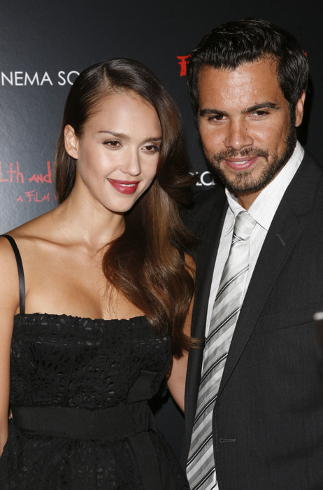 Jessica Alba va fi mamă pentru a treia oară! Vedeta a făcut anunţul