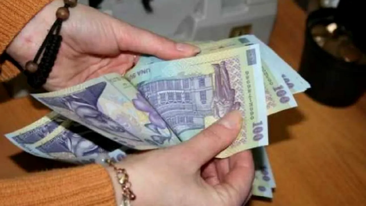 Salariile din România au crescut considerabil! În ce domenii s-au câștigat cei mai mulți bani