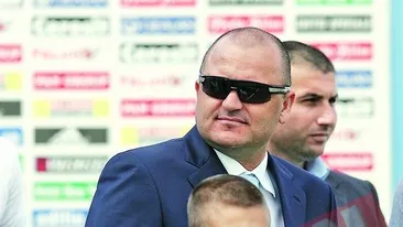 Patron de club la 12 ani