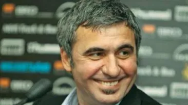 Moment emotionant pentru Gica Hagi! A ales sa fie Mos Craciun pentru un copil orfan si a avut parte de o coincidenta socanta