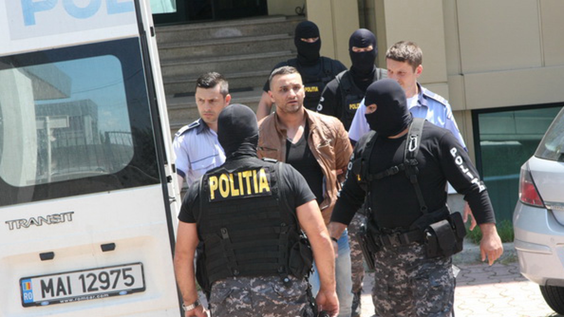 Este halucinant ce facea in puscarie agresorul milionarilor din Pitesti: “E prea mic si…”