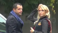 Gestul care arată cât sunt de intimi! Denunţătoarea milionarilor + ex-ul unei avocate celebre = legături periculoase