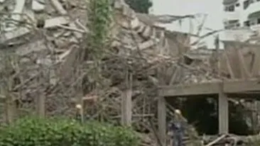 VIDEO O cladire inalta de 25 de etaje s-a prabusit in Brazilia!