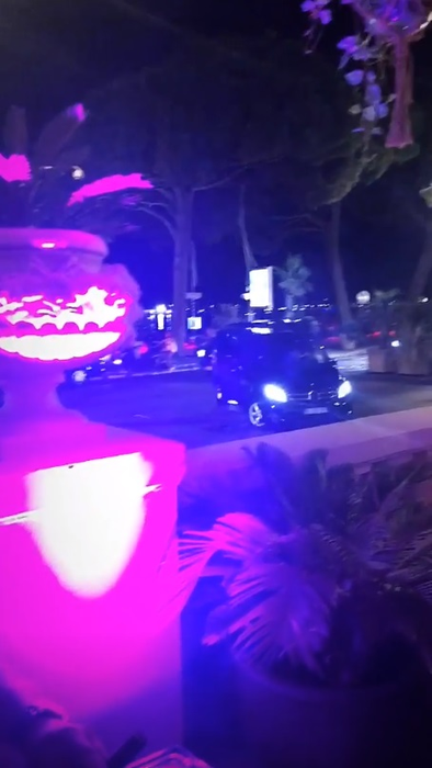 Bianca Drăgușanu și Tristan Tate, atingeri romantice în vacanța la Cannes. Imagini din destinația de lux