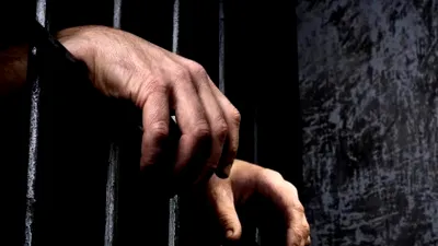 Pedofilul care a evadat de la Penitenciarul Craiova a fost ucis de poliție. Bărbatul încerca să fugă
