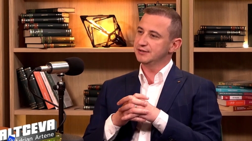 Ce rol are credința în viața lui Alfred Simonis: „De când am cunoscut-o pe soția mea...”. Președintele Camerei Deputaților le-a făcut parlamentarilor prima capelă ortodoxă