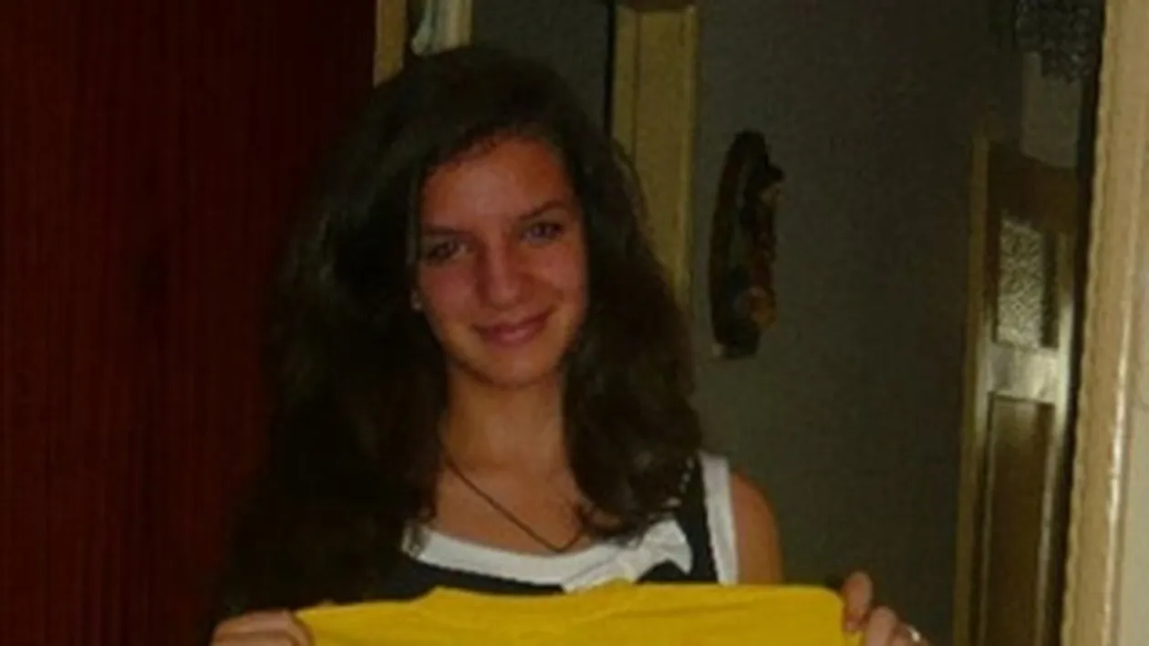 Sapunaru le-a innebunit pe fanele lui FC Porto! O bruneta sexy i-a confectionat un tricou pe care a scris: Te iubesc!