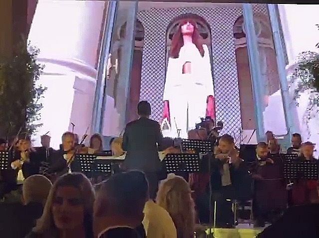 La Palatul Regal a avut loc o mega-petrecere