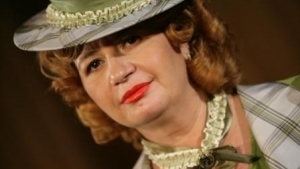 Viata de actor! Magda Catone, de la priveghi, direct pe scena Teatrului National! A avut puterea sa joace!