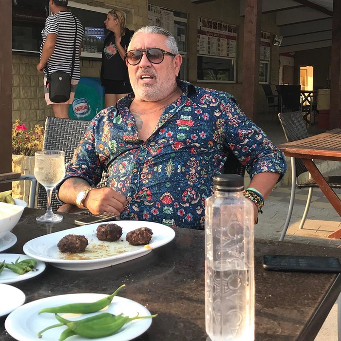 Serghei Mizil, filmat într-o ipostază rușinoasă! Și-a dat pantalonii jos și și-a arătat zonele intime
