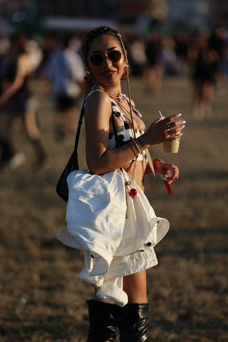 Ce ținute se poartă la Beach, Please! CANCAN.RO a făcut radiografia evenimentului de la Costinești din și dincolo de scenă! Ce ținute se poartă la Beach, Please!