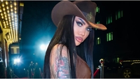Natasha Black face bani frumoși din meseria de dominatoare! Câte zile pe lună muncește concurenta Insula Iubirii