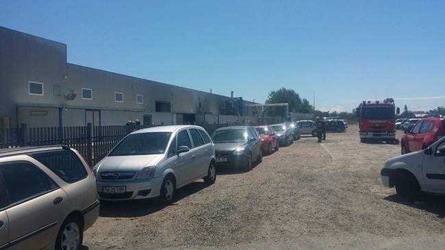 Clipe de panică la o fabrică din Timiş! Patru sute de persoane au fost evacuate de urgenţă