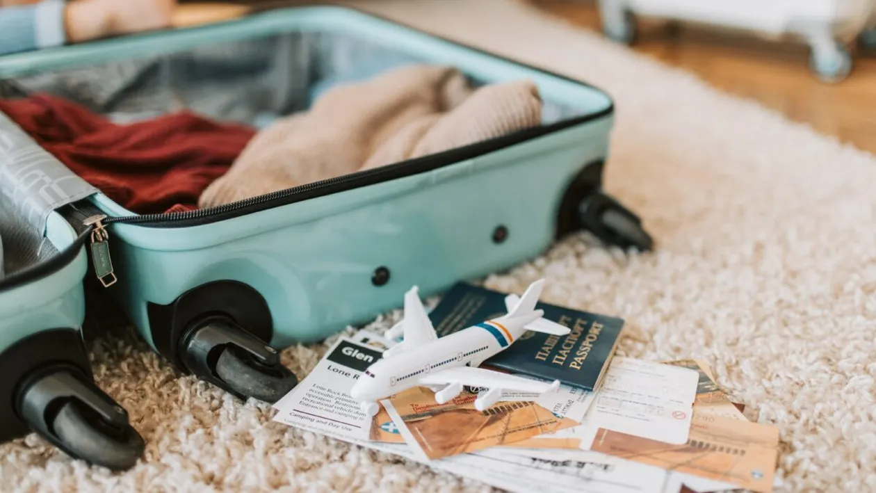 Ce nu ai voie să iei niciodată în avion? Obiectele interzise în bagajul de mână, atunci când zbori