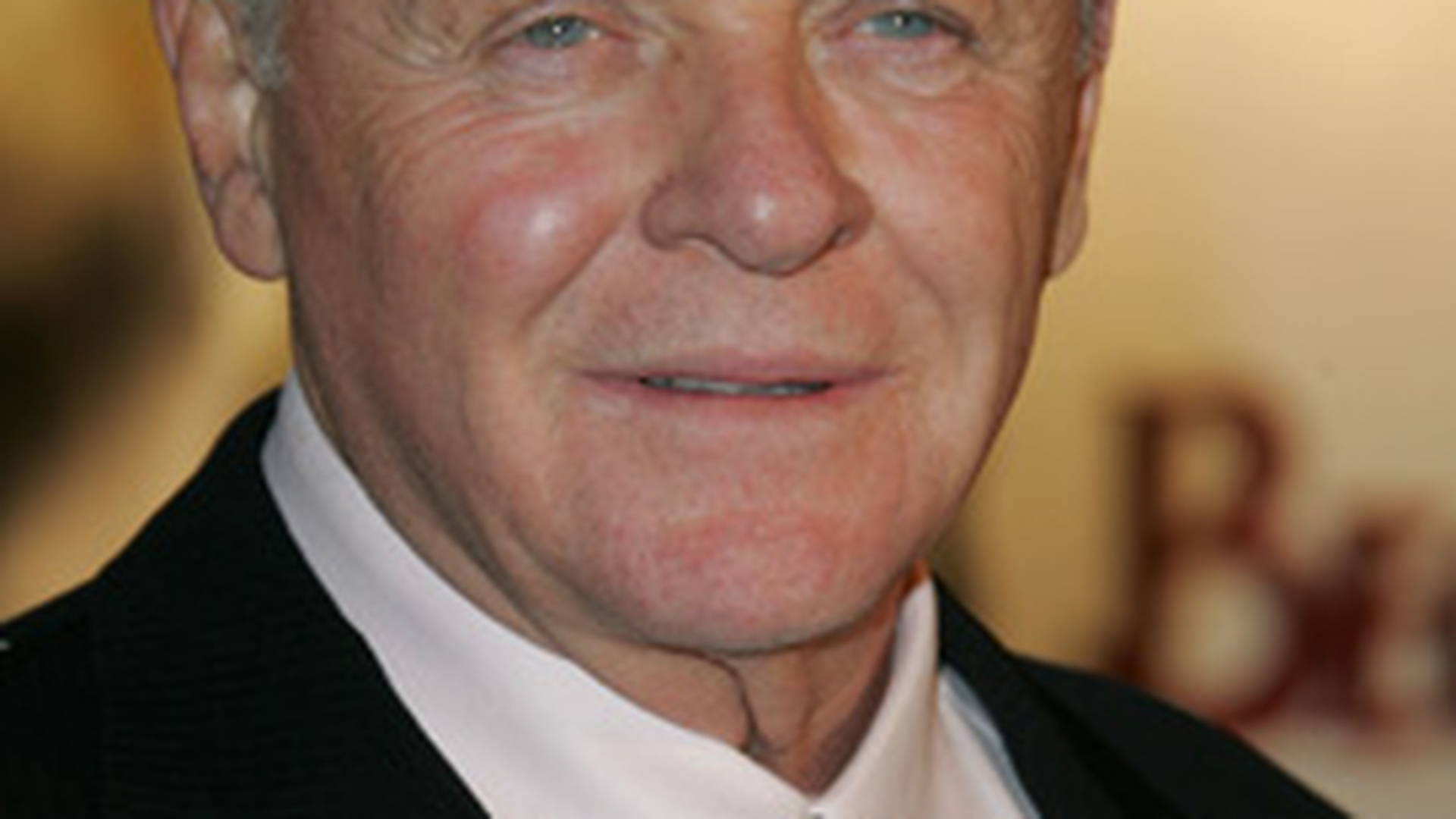 Anthony Hopkins crede ca felul in care a interpretat personajele i-a adus succes