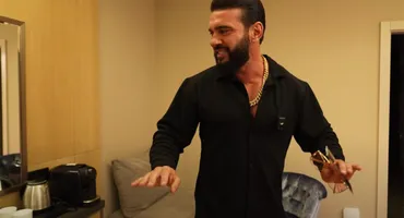 Dorian Popa a rezervat o cameră într-un hotel 4* din Chișinău. Ireal ce a găsit în cameră, pe măsuță