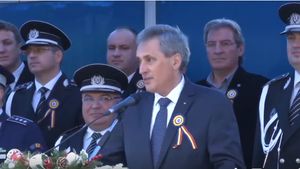 Cine îi scrie discursurile lui Marcel Vela? Chiar ministrul de Interne a dezvăluit totul
