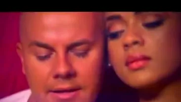 Morris o inseala pe Raisa? Artistul a fost prins alergand dupa o bruneta!