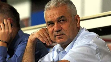 S-a retras aici după „ruşinea” de la Euro! Aşa arată ”palatul de taină” al lui IORDĂNESCU!