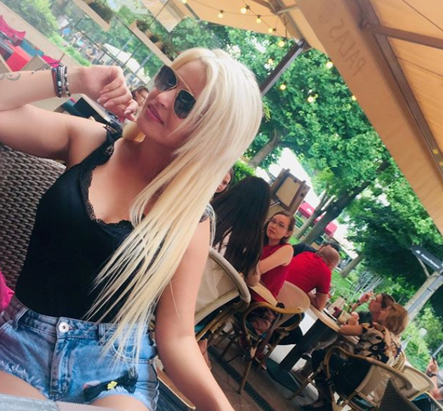 Secretul sexy blondinei de la Gospodar fără pereche: ”Par surori!” + Galerie foto incendiară