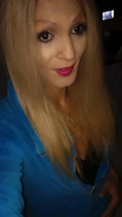 Il mai țineți minte pe transsexualul Naomi Moldovan? Cum arată și cu ce se ocupă acum, la 42 de ani