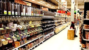 Este locul de care trebuie să te ferești în supermarket! Semnal de alarmă tras de un profesor