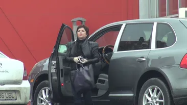 Ramasa fara bani si fara copil, Luminita Anghel e de nerecunoscut! Cum arata si ce a ajuns sa faca solista