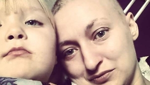 A reuşit să învingă cancerul, dar după externare s-a simţit tot mai rău! Motivul a fost unul de-a dreptul halucinant! Medicii i-au spus că...