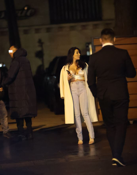 Soția lui Ionuț Marin, o apariție care a "răvășit" asistența (Foto: CANCAN.RO)