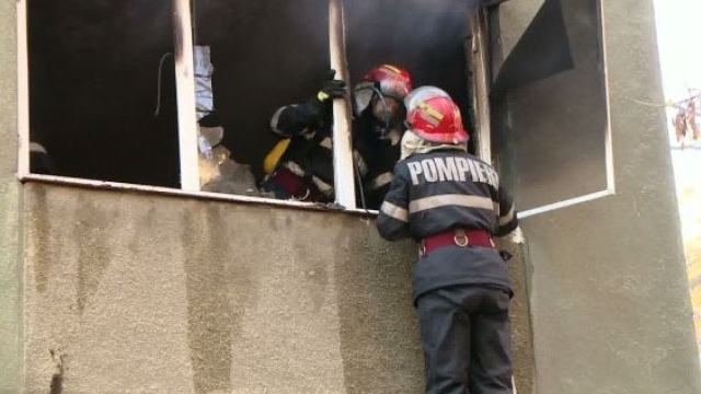 SOCANT! O femeie din Bucuresti si-a dat foc la apartament !