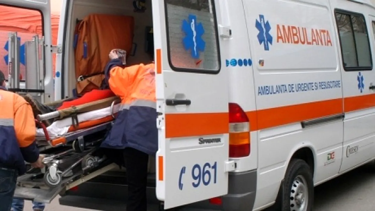 Accident cumplit in Râmnicu Valcea! O femeie de 53 de ani a murit după ce a fost lovită de o ambulantă