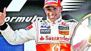 Hamilton a castigat in China