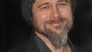 Brad Pitt a chemat bucatari sa-i faca pizza acasa