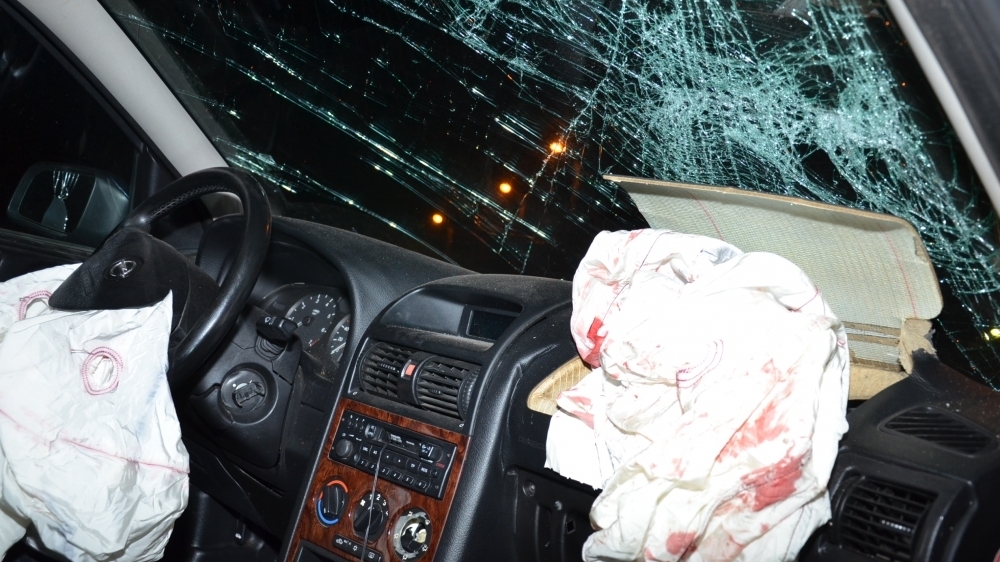 Încă o tragedie pe şosea! Maşina s-a răsturnat, iar cele trei persoane... 