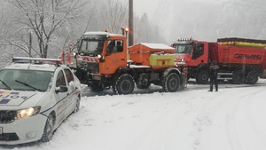 Vremea rea face primele victime pe șosele