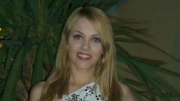 Andreea Patrascu poarta rochiile bunicii: Am probat o rochie neatinsa de 26 de ani